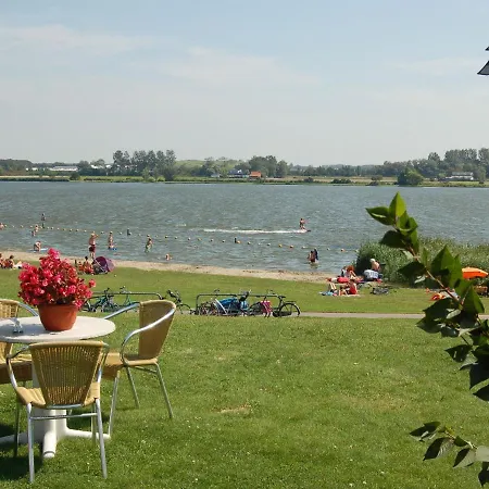 Semesterbostad Modern In South Holland