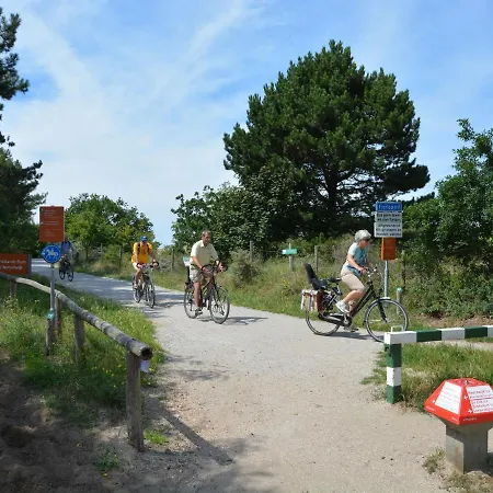 Modern In South Holland Semesterbostad